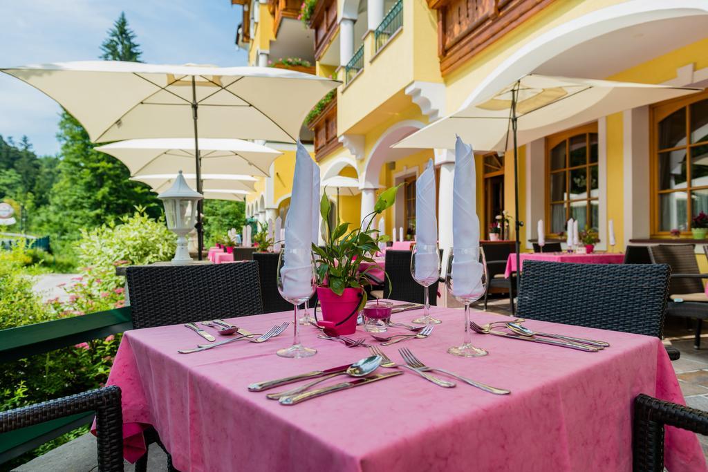 Hotel Fischerwirt Natur Waldspa Faistenau Exterior foto